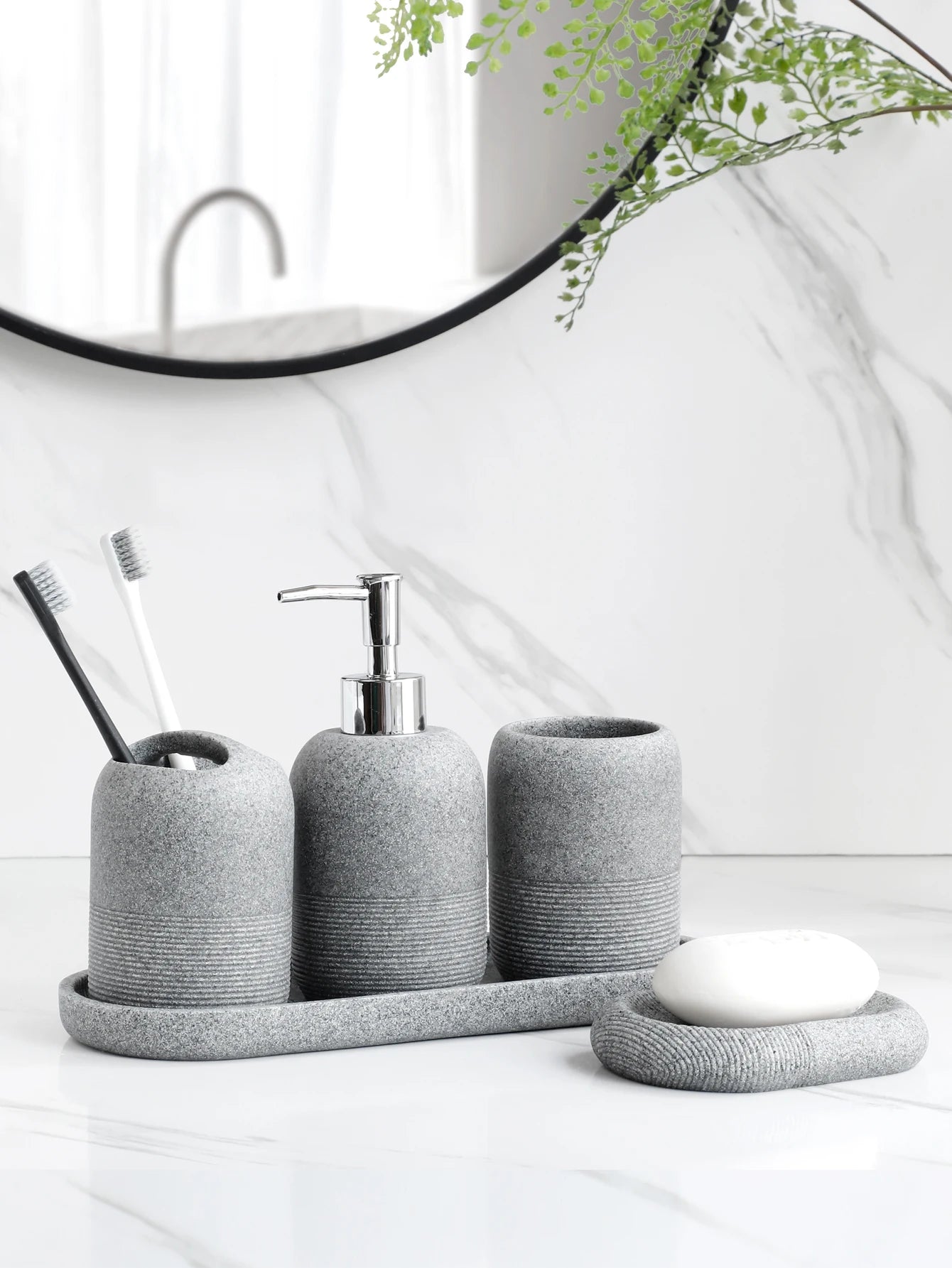 Selvora Bathroom Set