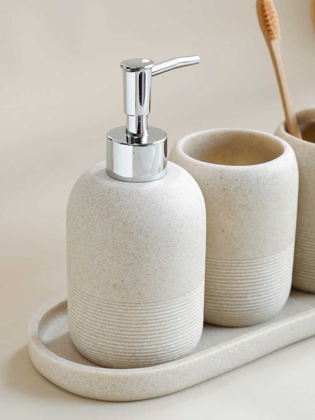 Selvora Bathroom Set