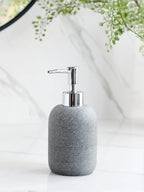 Selvora Bathroom Set