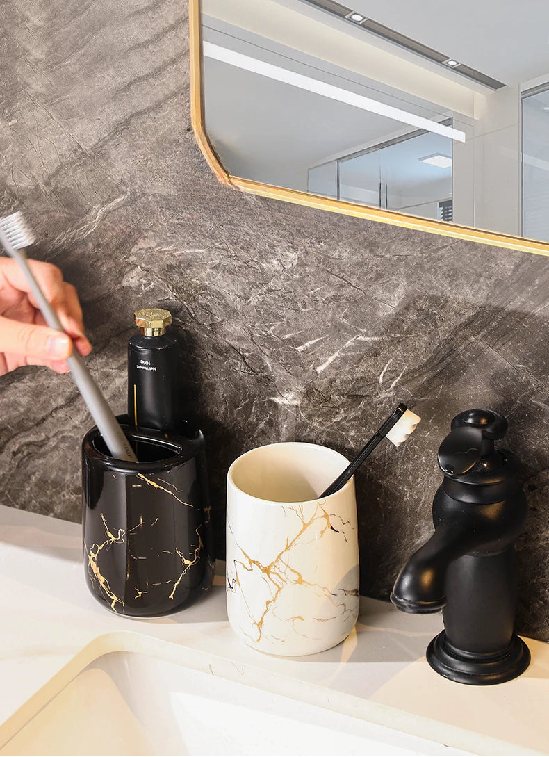 Avelis Bathroom Set